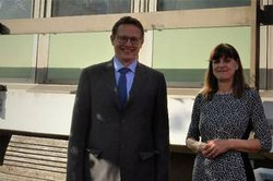 Dekanin und Vorsitzender des Alumni-Vereins Dekanin und Vorsitzender des Alumni-Vereins