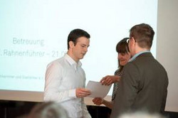 Urkundenverleihung Absolventinnen und Absolventen