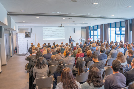Rede des Dekans Prof. Dr. Philipp Doebler Rede des Dekans Prof. Dr. Philipp Doebler